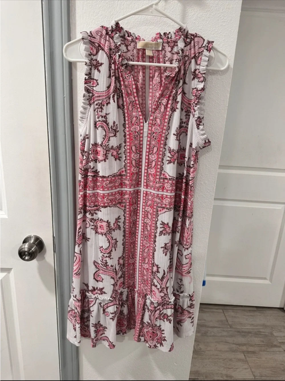 Like New ~ Michael Kors Pink Paisley Ruffle-Hem Sleeveless Dress ~ Size Large